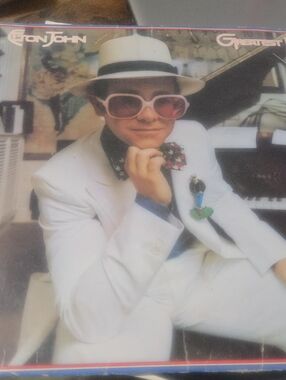 Vintage ELTON JOHN GREATEST HITS.